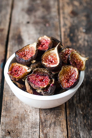 Drying figs, How-to guide, Savoring HD phone wallpaper