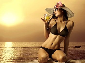 Beach Beauty, sea, model, bikini, girl, hat, sunset HD wallpaper
