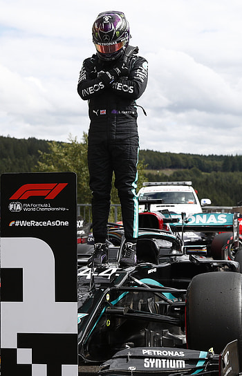 Lewis Hamilton, F1 pole position, Chadwick Boseman HD phone wallpaper