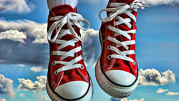 chuck taylors in the clouds, clouds, fantasy, sneakers, converse HD wallpaper