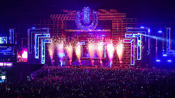 Electrifying music, Spectacular festival lights, Exhilarating atmosphere, Dancefloor energy HD wallpaper