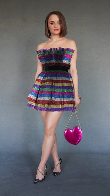 Joey King, hollywood actress, model, hearts HD phone wallpaper