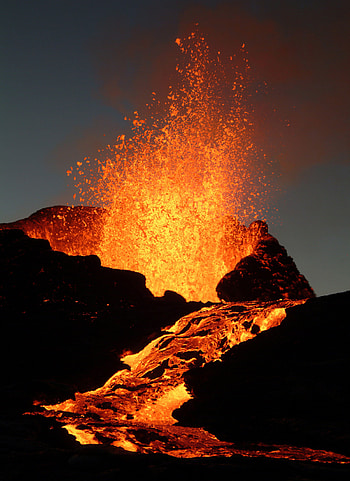 86 best Erupting Volcanoes on Pinterest | Volcanoes, Erupting volcano and Lava HD phone wallpaper