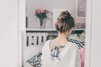 Lovely model, graphy, girl, people, woman, back, fashion, pretty, models, jumper, female HD wallpaper