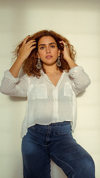 Sanya Malhotra, Beautiful, Heroine HD phone wallpaper