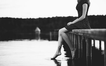 Feet in water, pier, trees, river, girl HD wallpaper