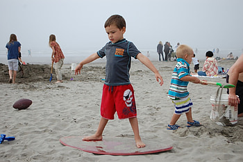 beach boys, boarding, play, boys, beach HD wallpaper