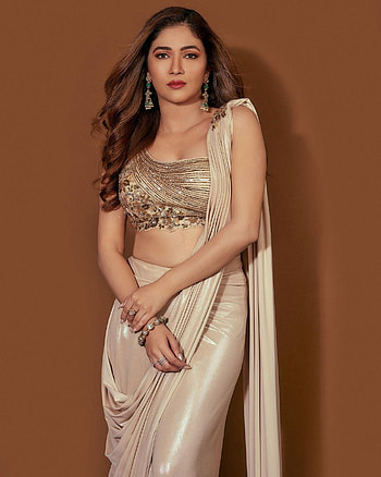 Ridhima Pandit, human_body, sleeve HD phone wallpaper