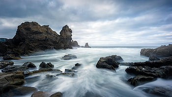 LittleCorona Cove, Cornwall, UK, sea, sky, rocks, coast, clouds HD wallpaper