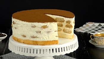 Torte delight, Lecker Schmecker recipe, Mouth-watering layers, Pure indulgence HD wallpaper