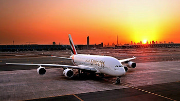Emirates Airline, Stunning visuals, Travel inspiration, Aviation excellence HD wallpaper