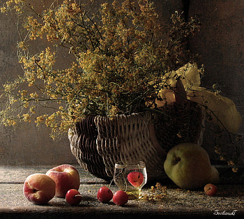 Pretty Wild, table, liquid flowers, cherries, wild, basket, wicker, pear, wood, branches, peaches, glass, fruit, twigs HD wallpaper