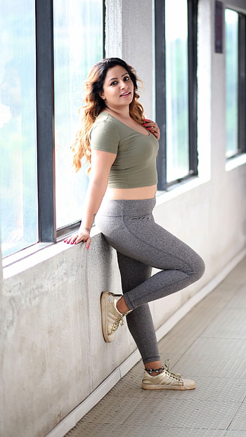 Poonam Adhikari, telugu actress, gym class, model HD phone wallpaper