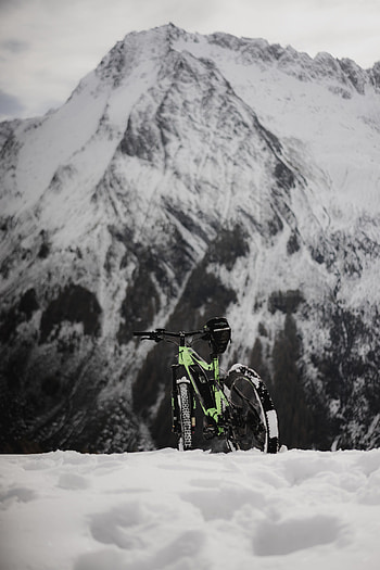 Nature, Mountains, Snow, Miscellanea, Miscellaneous, Bike, Bicycle HD phone wallpaper