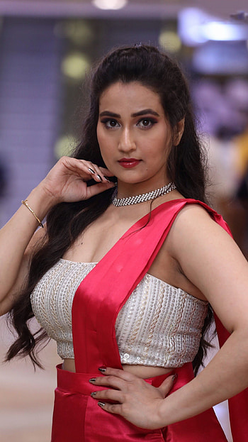 Manjusha, telugu actress, anchor HD phone wallpaper