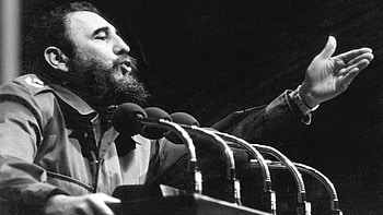 Fidel Castro, Life story, Cuba's revolution, Impactful legacy HD wallpaper