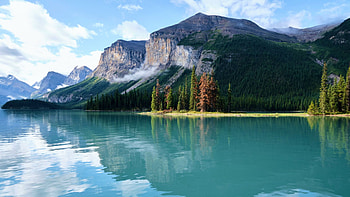 Spirit Island, Jasper National Park, Alberta, mountains, canada, clouds, trees, landscape, sky HD wallpaper