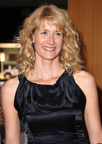 Laura Dern, Celebrity , Mackenzie Davis, Mackenzie Ch HD phone wallpaper