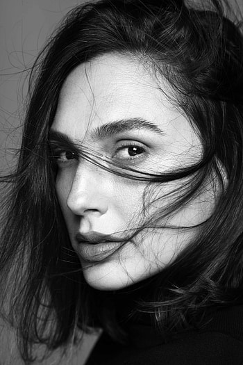Gal Gadot, face, close up, monochrome HD phone wallpaper