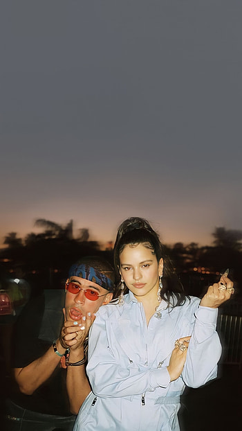 Rosalía and Bad bunny, sky, badbunny, rosalia, lanochedeanoche HD phone wallpaper