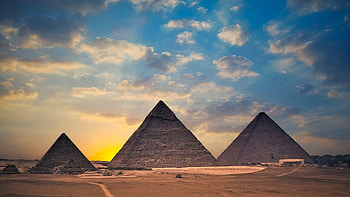 The Great Pyramids of Giza, Egypt HD wallpaper