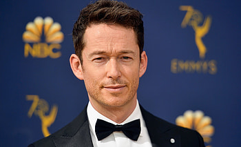 Simon Quarterman, Engaging presence, Scene-stealing performances, Versatile talent HD wallpaper