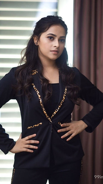 Sri Divya, Heroine HD phone wallpaper