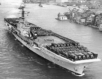 WORLD OF WARSHIPS HMS ALBION R 07 CONVERTED TO ASSAULT SHIP LHA (landing helicopter assault), later with commando helicopters, wessex, speed 28 knots, 27000 tons fld, whirlwind, landing craft, 900 Royal Marines HD wallpaper
