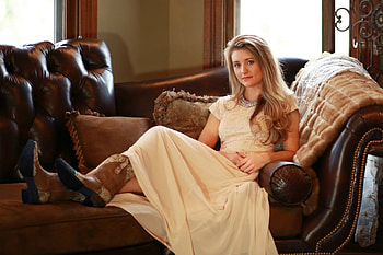~Cowgirl~, cowgirl, blonde, windows, boots, dress, pillows HD wallpaper