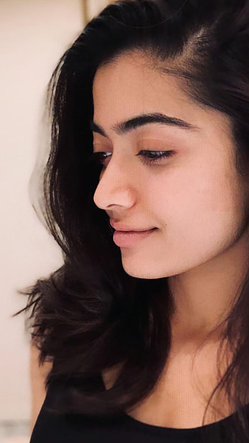 Rashmika mandanna HD phone wallpaper