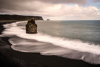 Rock at the Beach, Rock, Beach, Nature, Ocean HD wallpaper