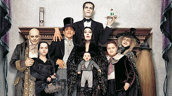 The Addams Family Values, Movie fanart, Dark comedy, Quirky characters HD wallpaper