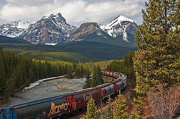 Long Train, cool, mountains HD wallpaper