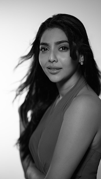 Aishwarya lekshmi, mallu actress, beautiful HD phone wallpaper