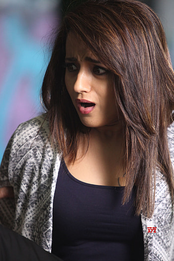 Trisha, flash graphy, lip HD phone wallpaper