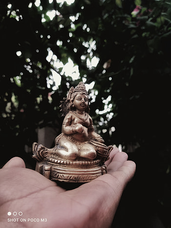 Hare Krishna 2.0, artifact, finger, radhe HD phone wallpaper
