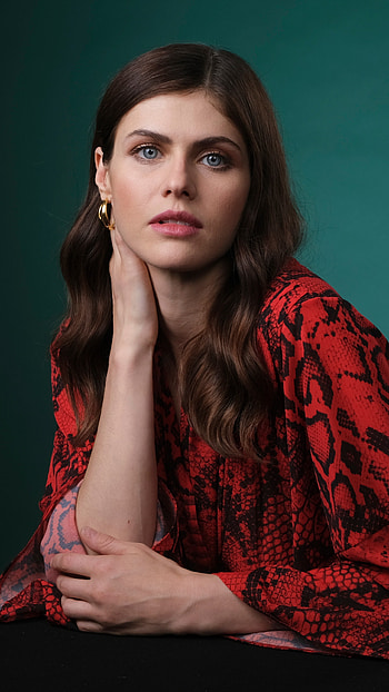 American, brunette, blue eyes, actress, Celebrity, Alexandra Daddario HD phone wallpaper
