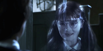 Moaning Myrtle's connection, Elizabeth Warren reference, Coincidences and parallels, Internet finds HD wallpaper