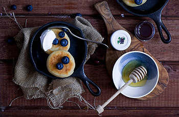Food, Bilberries, Berries, Bowl, Pancakes, Fritter, Honey, Sour Cream HD wallpaper