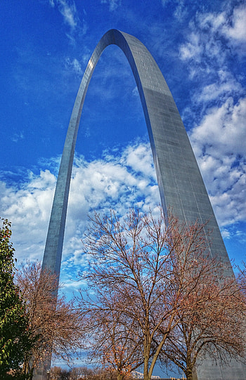 Gateway Arch, Iconic landmark, Saint Louis, Missouri HD phone wallpaper