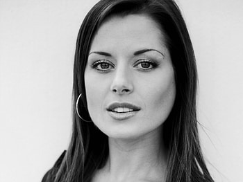 Madeleine West, sexy, brunette, australian, long hair, actress HD wallpaper