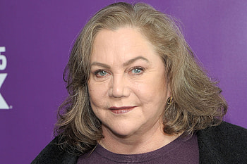 Kathleen Turner, Broadway performer, Charity event, Musical tribute HD wallpaper