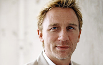 12 Daniel Craig HD wallpaper