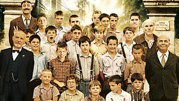 The Chorus 2004, Full movie online, Heartwarming music, Unforgettable performances HD wallpaper