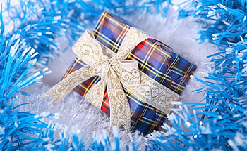 Holidays, New Year, Christmas, Holiday, Gift, Present, Tinsel HD wallpaper