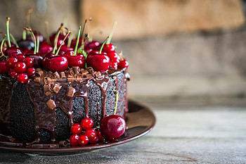 Black forest cake, Indulgent layers, Cherry garnish, Chocolatey goodness HD wallpaper
