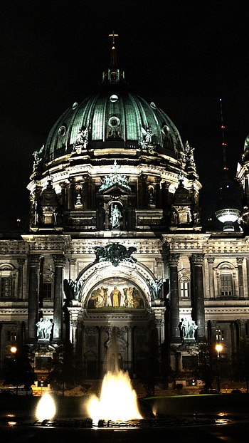 Berlin Cathedral, Nighttime allure, Illuminated marvel, genic masterpiece HD phone wallpaper