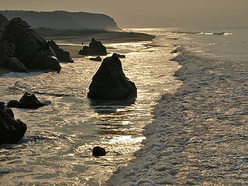 Silver Surf, sand, ocean, rock, beach HD wallpaper