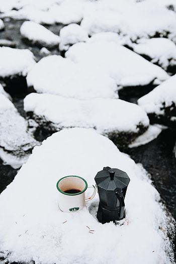 Winter, Snow, Miscellanea, Miscellaneous, Cup, Tea, Teapot, Kettle, Mug HD phone wallpaper