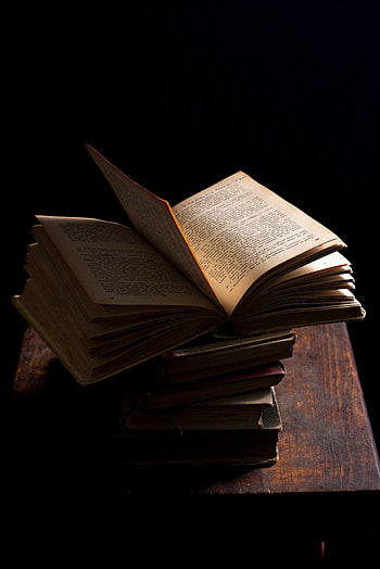 Books, Miscellanea, Miscellaneous, Darkness, Table, Pages, Page HD phone wallpaper